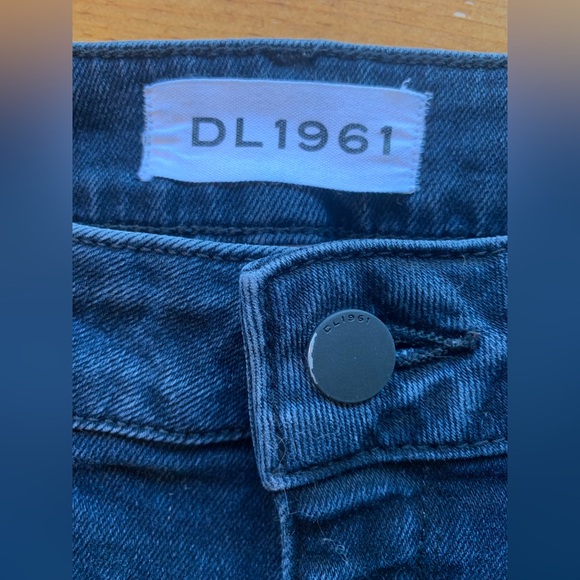 DL1961 Mara jeans. Size 26 - Picture 10 of 16